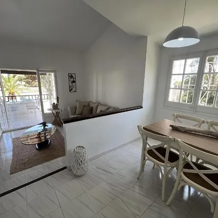 Mediterranean House By Veuras El Mar Pals